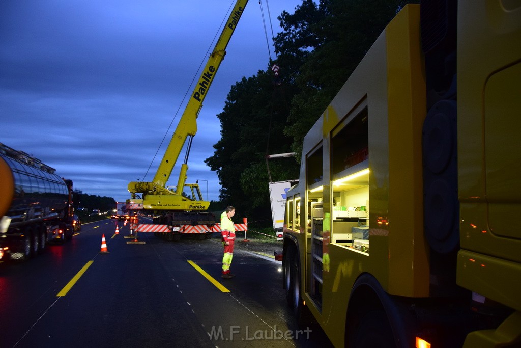 Schwerer VU A 3 Rich Oberhausen Hoehe AK Leverkusen P237.JPG - Miklos Laubert